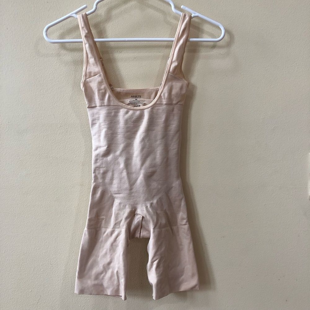 Assets by Spanx Shapewear